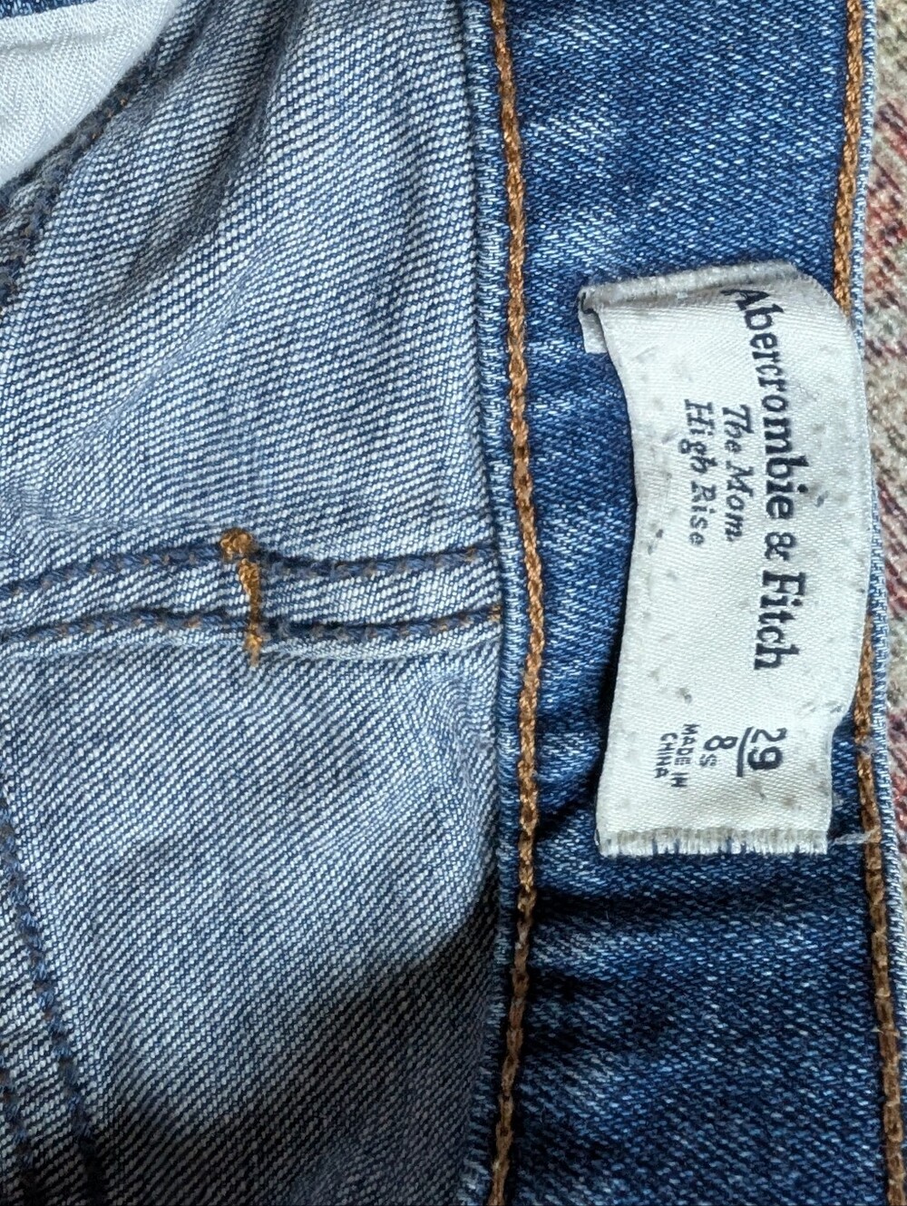 Abercrombie & Fitch The Mom High Rise Jean Medium Wash - Picture 3 of 5